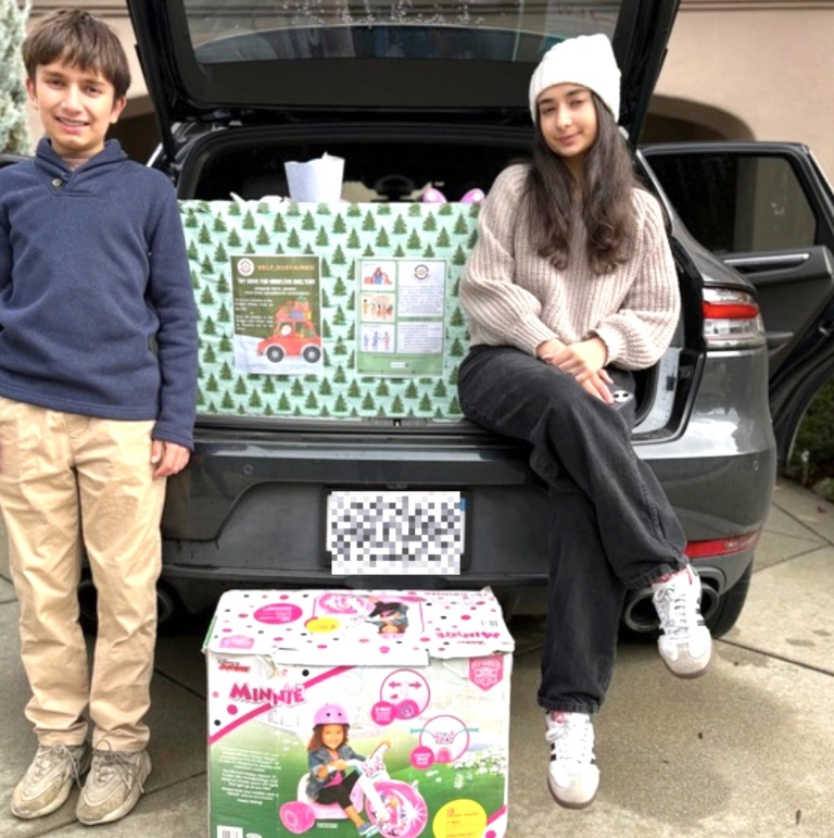 Self-Sustained team gearing up before the Toy Drive for Life Moves